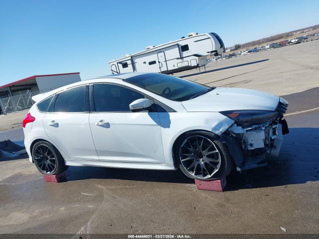 2017 Ford Focus St მანქანა იყიდება აუქციონზე, vin: 1FADP3L97HL260131, აუქციონის ნომერი: 44448021