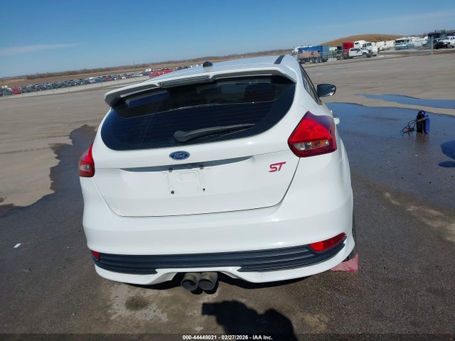 2017 Ford Focus St მანქანა იყიდება აუქციონზე, vin: 1FADP3L97HL260131, აუქციონის ნომერი: 44448021