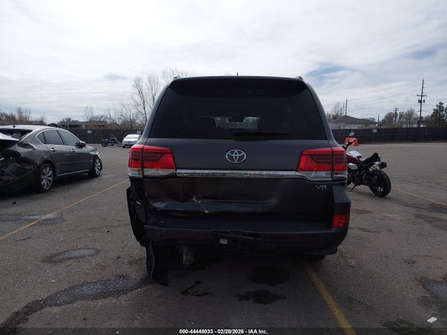 2017 Toyota Land Cruiser V8 მანქანა იყიდება აუქციონზე, vin: JTMCY7AJ9H4058957, აუქციონის ნომერი: 44448033