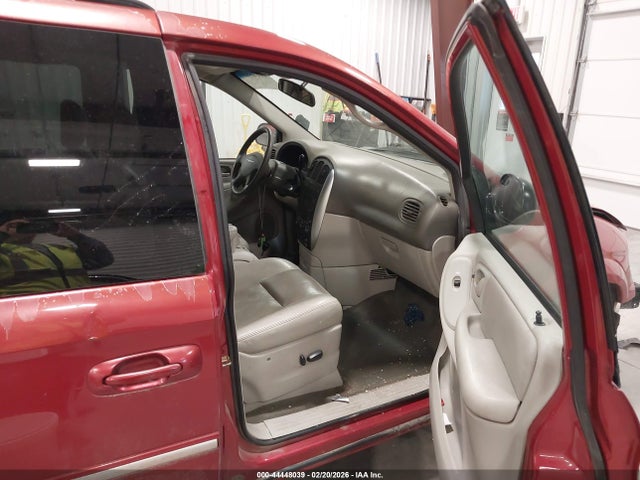 44448039 :رقم المزاد ، 2A4GP54LX6R844471 vin ، 2006 Chrysler Town & Country Touring مزاد بيع