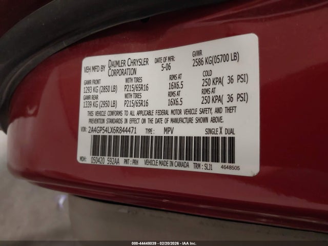 44448039 :رقم المزاد ، 2A4GP54LX6R844471 vin ، 2006 Chrysler Town & Country Touring مزاد بيع