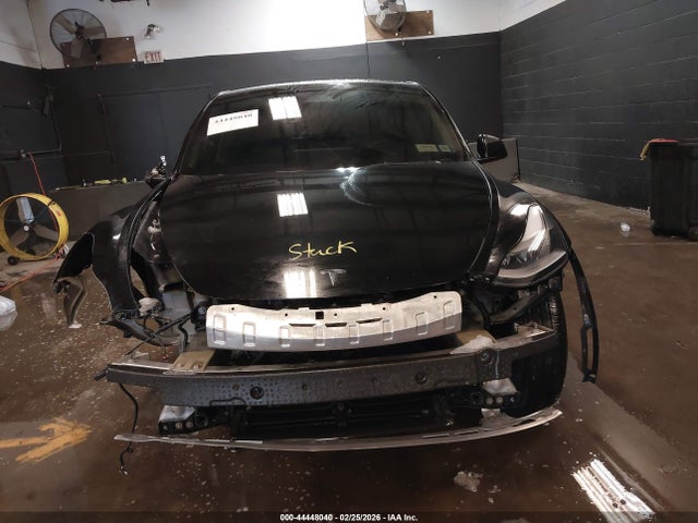 2023 Tesla Model Y Performance Dual Motor All-wheel Drive მანქანა იყიდება აუქციონზე, vin: 7SAYGDEF1PF890946, აუქციონის ნომერი: 44448040