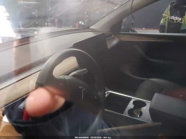 2023 Tesla Model Y Performance Dual Motor All-wheel Drive მანქანა იყიდება აუქციონზე, vin: 7SAYGDEF1PF890946, აუქციონის ნომერი: 44448040