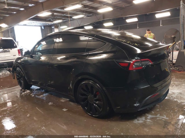 2023 TESLA MODEL Y 7SAYGDEF1PF890946 Photo 2