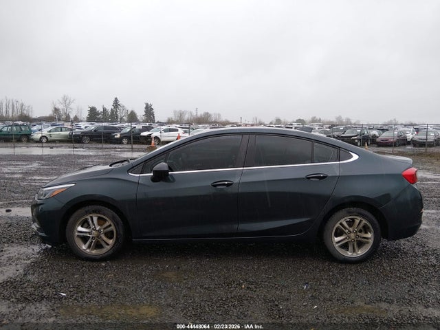 1G1BG5SE8J7128790 Chevrolet Cruze Lt Manual
