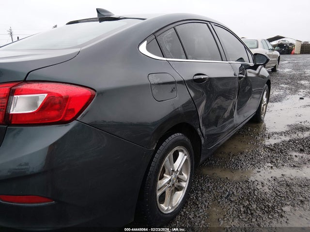 1G1BG5SE8J7128790 Chevrolet Cruze Lt Manual