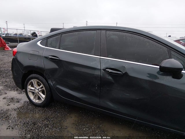 1G1BG5SE8J7128790 Chevrolet Cruze Lt Manual