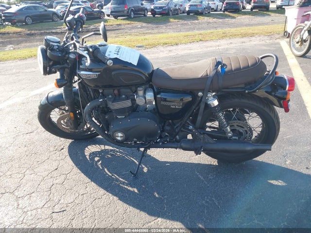 SMTD40HL2JT864263 Triumph Motorcycle Bonneville T120/black
