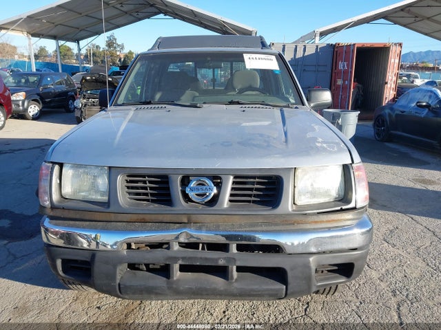 44448080 :رقم المزاد ، 1N6ED27TXYC426677 vin ، 2000 Nissan Frontier Se-v6/xe-v6 مزاد بيع