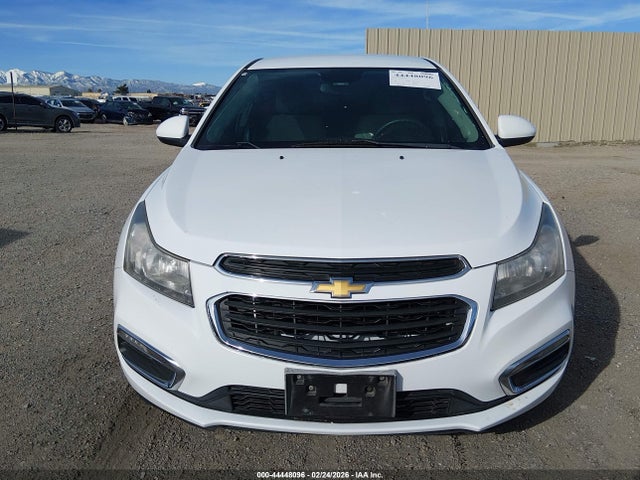 1G1PC5SBXF7164284 Chevrolet Cruze 1lt Auto