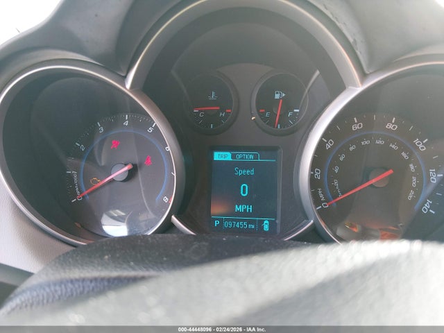 1G1PC5SBXF7164284 Chevrolet Cruze 1lt Auto