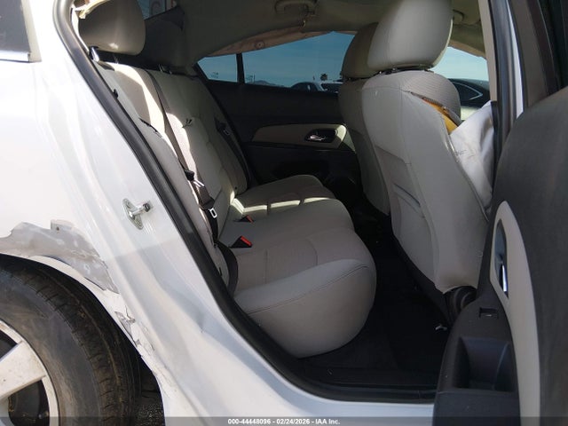 1G1PC5SBXF7164284 Chevrolet Cruze 1lt Auto