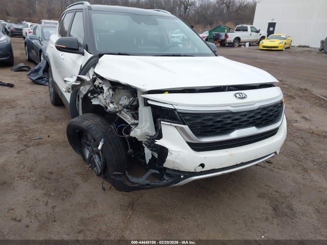 Продаж на аукціоні авто 2021 Kia Seltos S, vin: KNDEUCAA4M7194371, номер лоту: 44448108