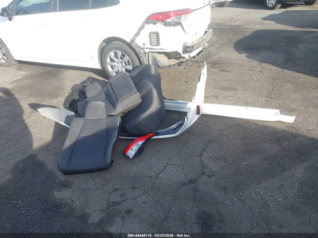 5YFEPRAE6LP142766 Toyota COROLLA LE