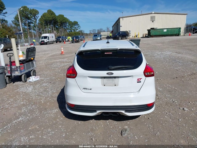 Ford FOCUS ST 2016 1FADP3L99GL306282 Image 16