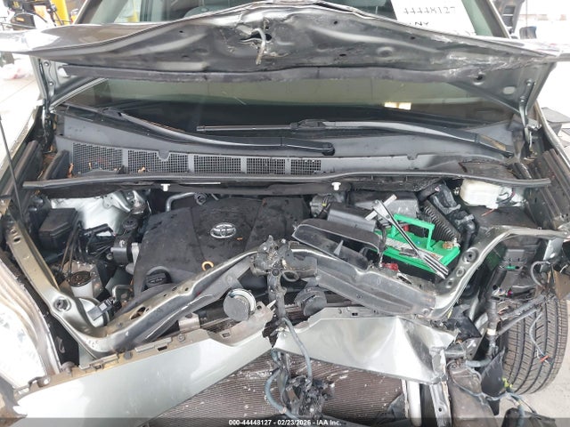 5TDDZ3DCXKS220453 Toyota Sienna Xle 7 Passenger