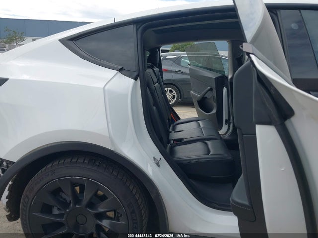 2022 TESLA MODEL Y 7SAYGDEE1NF311104 Photo 7