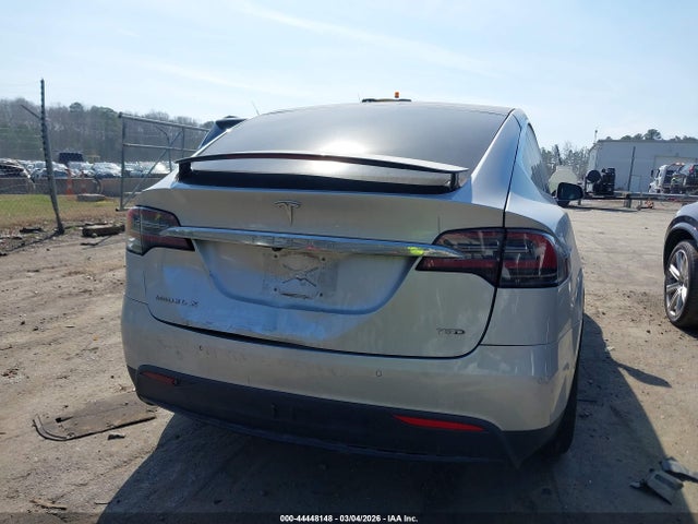 44448148 :رقم المزاد ، 5YJXCBE20HF076035 vin ، 2017 Tesla Model X 100d/75d/90d مزاد بيع