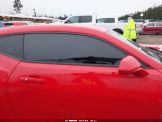 Chevrolet Camaro 1lt 2016 1G1FB1RX9G0175747 Image 13