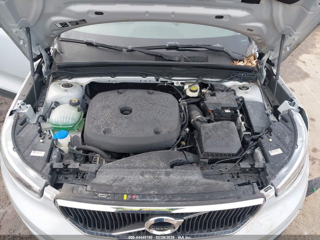 2020 VOLVO XC40 YV4162UK1L2183876 Photo 9