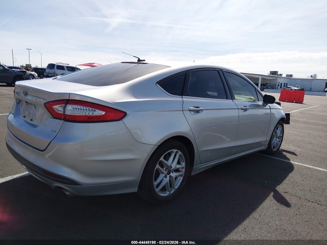 3FA6P0H7XGR118189 Ford FUSION SE