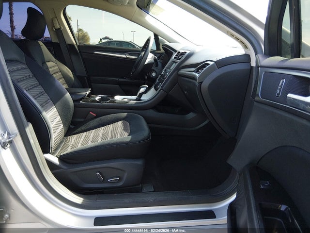 3FA6P0H7XGR118189 Ford FUSION SE