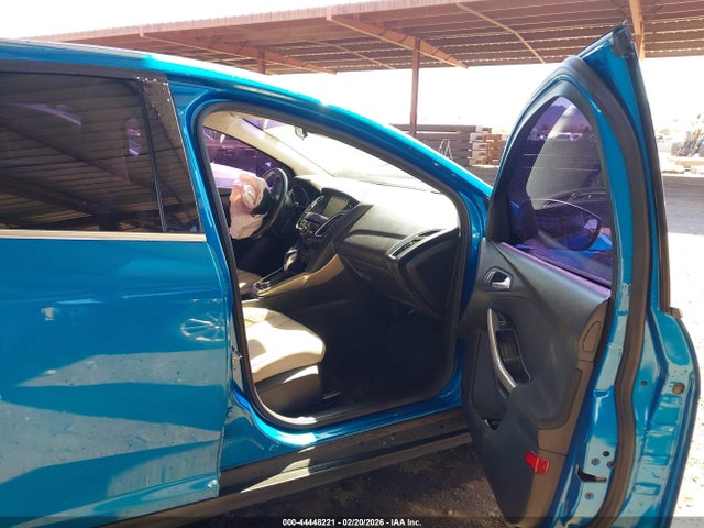 Ford Focus Titanium 2015 1FADP3N29FL357537 Image 5