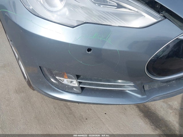 Продаж на аукціоні авто 2013 Tesla Model S Performance, vin: 5YJSA1CP4DFP23684, номер лоту: 44448222