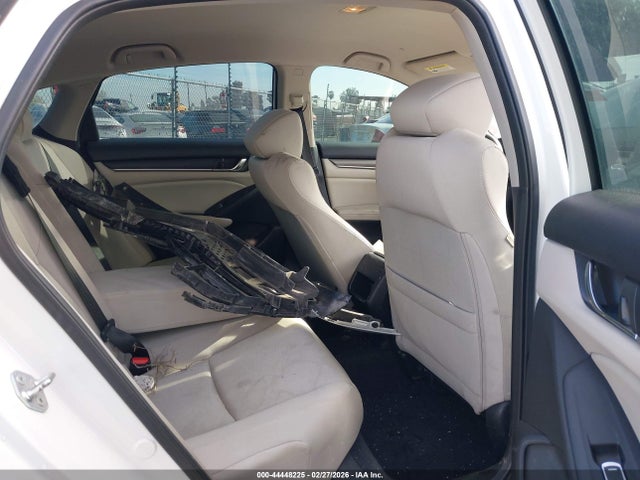 1HGCV1F11JA045868 Honda ACCORD LX