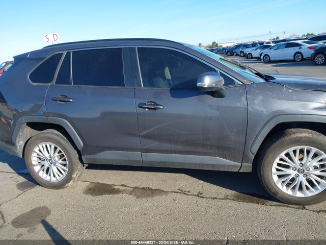 Toyota Rav4 Xle 2022 2T3W1RFV7NW212038 Image 13