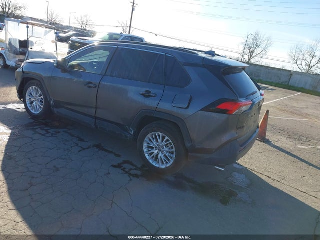 Toyota Rav4 Xle 2022 2T3W1RFV7NW212038 Image 3