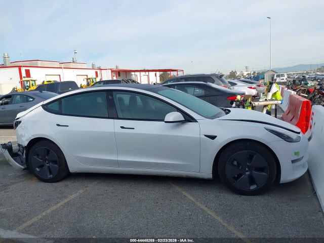 2023 Tesla Model 3 Rear-wheel Drive მანქანა იყიდება აუქციონზე, vin: 5YJ3E1EA9PF459142, აუქციონის ნომერი: 44448269
