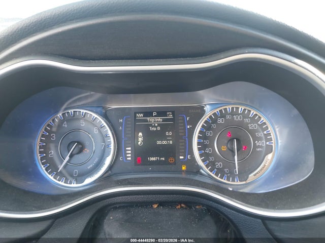 2016 Chrysler 200 Limited მანქანა იყიდება აუქციონზე, vin: 1C3CCCAB6GN143994, აუქციონის ნომერი: 44448290