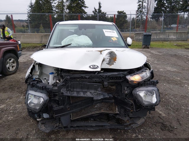 Продажа на аукционе авто 2021 Kia Soul S, vin: KNDJ23AU1M7755348, номер лота: 44448301