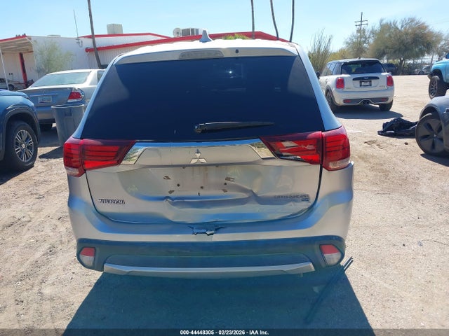 Mitsubishi Outlander Se 2017 JA4AD3A36HZ027031 Image 16