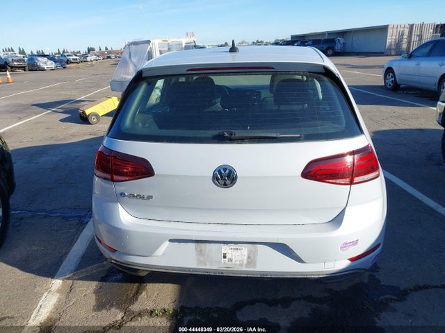 WVWKR7AU8JW907764 Volkswagen E-golf Se