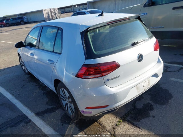 WVWKR7AU8JW907764 Volkswagen E-golf Se