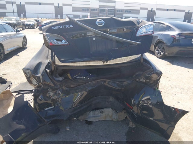 Продажа на аукционе авто 2015 Nissan Sentra Sv, vin: 3N1AB7AP6FY352830, номер лота: 44448352