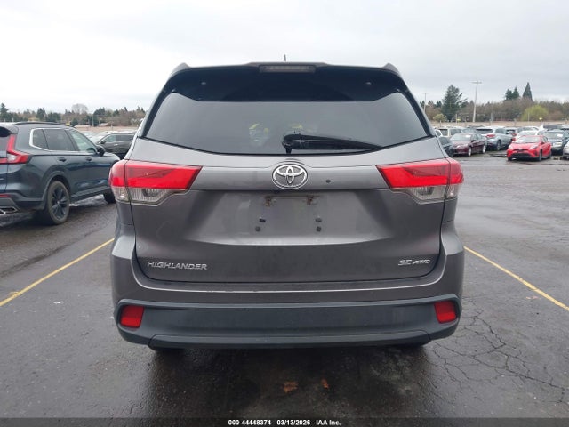 Toyota Highlander Se 2018 5TDJZRFH5JS533570 Image 16