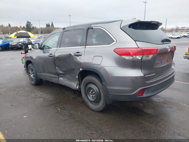 Toyota Highlander Se 2018 5TDJZRFH5JS533570 Image 3