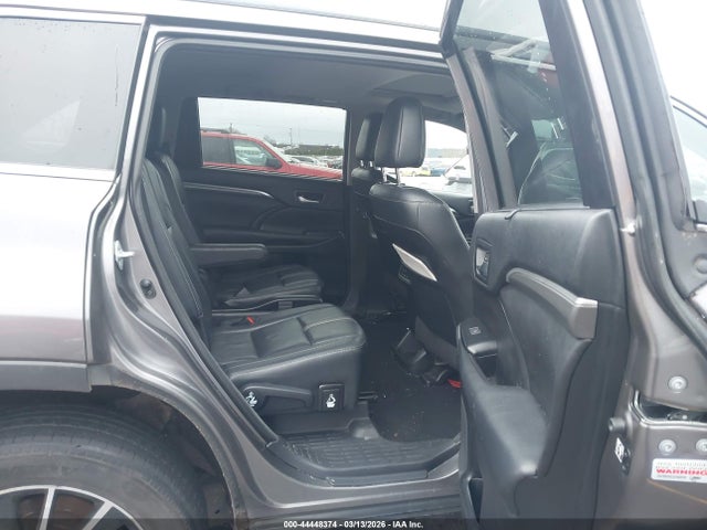 Toyota Highlander Se 2018 5TDJZRFH5JS533570 Image 8