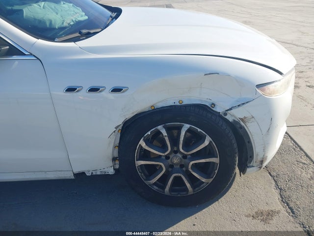 2019 MASERATI LEVANTE ZN661XUA2KX310503 Photo 5