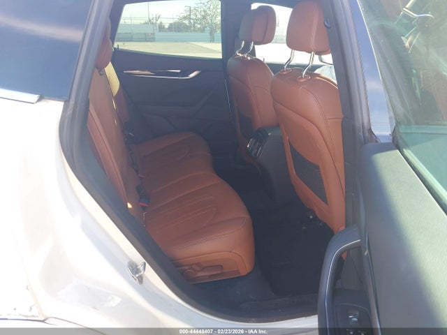 2019 MASERATI LEVANTE ZN661XUA2KX310503 Photo 7