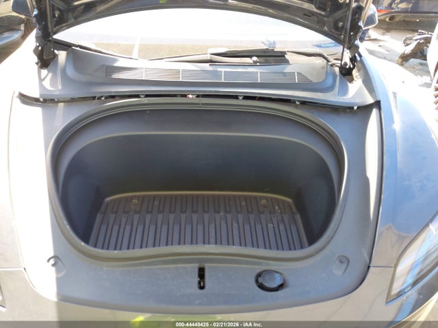 44448425 :رقم المزاد ، 5YJ3E1EB7SF897322 vin ، 2025 Tesla Model 3 Long Range All-wheel Drive مزاد بيع