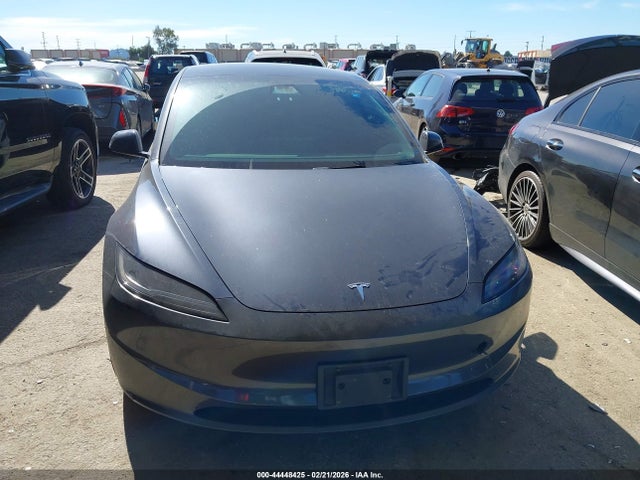 44448425 :رقم المزاد ، 5YJ3E1EB7SF897322 vin ، 2025 Tesla Model 3 Long Range All-wheel Drive مزاد بيع