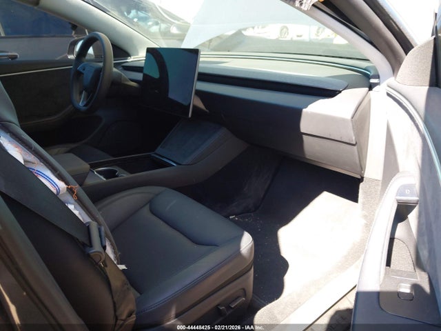 44448425 :رقم المزاد ، 5YJ3E1EB7SF897322 vin ، 2025 Tesla Model 3 Long Range All-wheel Drive مزاد بيع