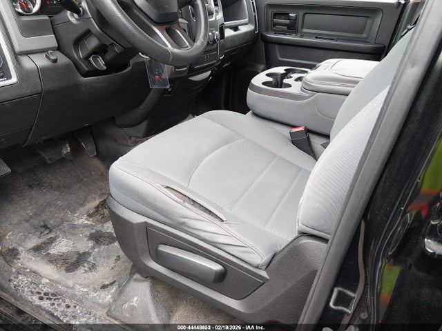 44448433 :رقم المزاد ، 1C6RR6FG4JS322268 vin ، 2018 Ram 1500 Tradesman  4x2 6'4 Box مزاد بيع