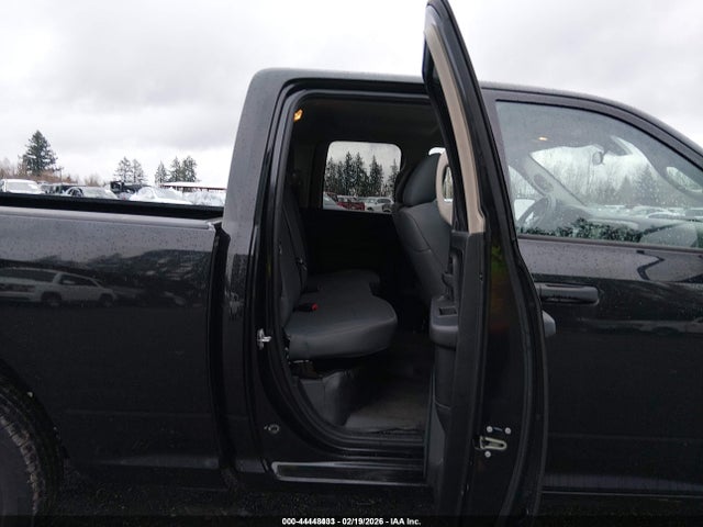 44448433 :رقم المزاد ، 1C6RR6FG4JS322268 vin ، 2018 Ram 1500 Tradesman  4x2 6'4 Box مزاد بيع