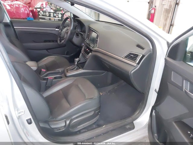5NPD84LF2HH058272 Hyundai Elantra Limited