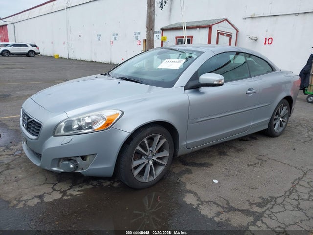2011 VOLVO C70 YV1672MC1BJ118586 Photo 1